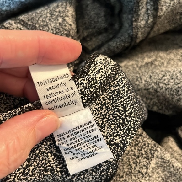 Diane Von Furstenberg Black & White Sleeveless Sheath Dress Size 2 - Picture 6 of 7